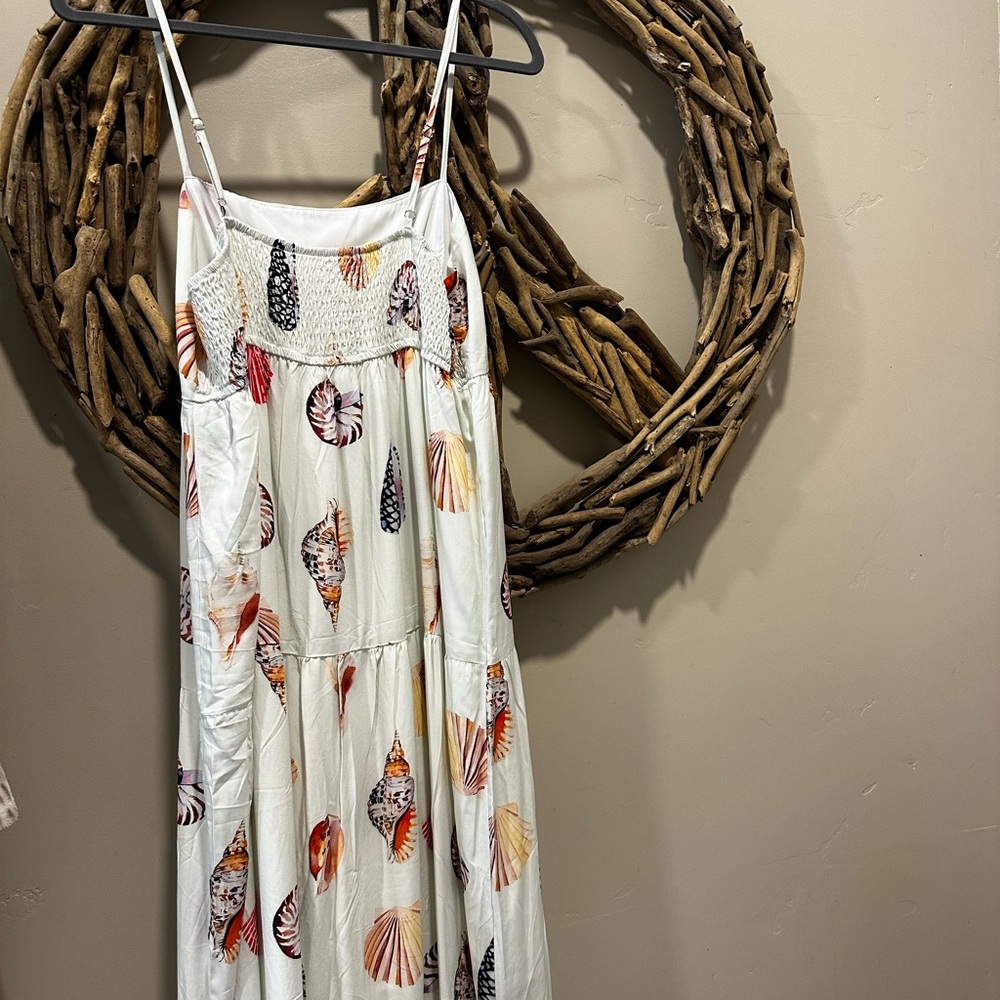 Cupshe Seashell Patterned Dress in Cream and Red - Picture 5 of 6